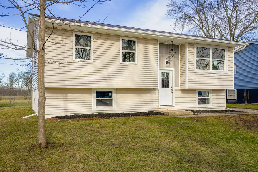 3254 W 74th Court, Merrillville, IN 46410 - Image #3