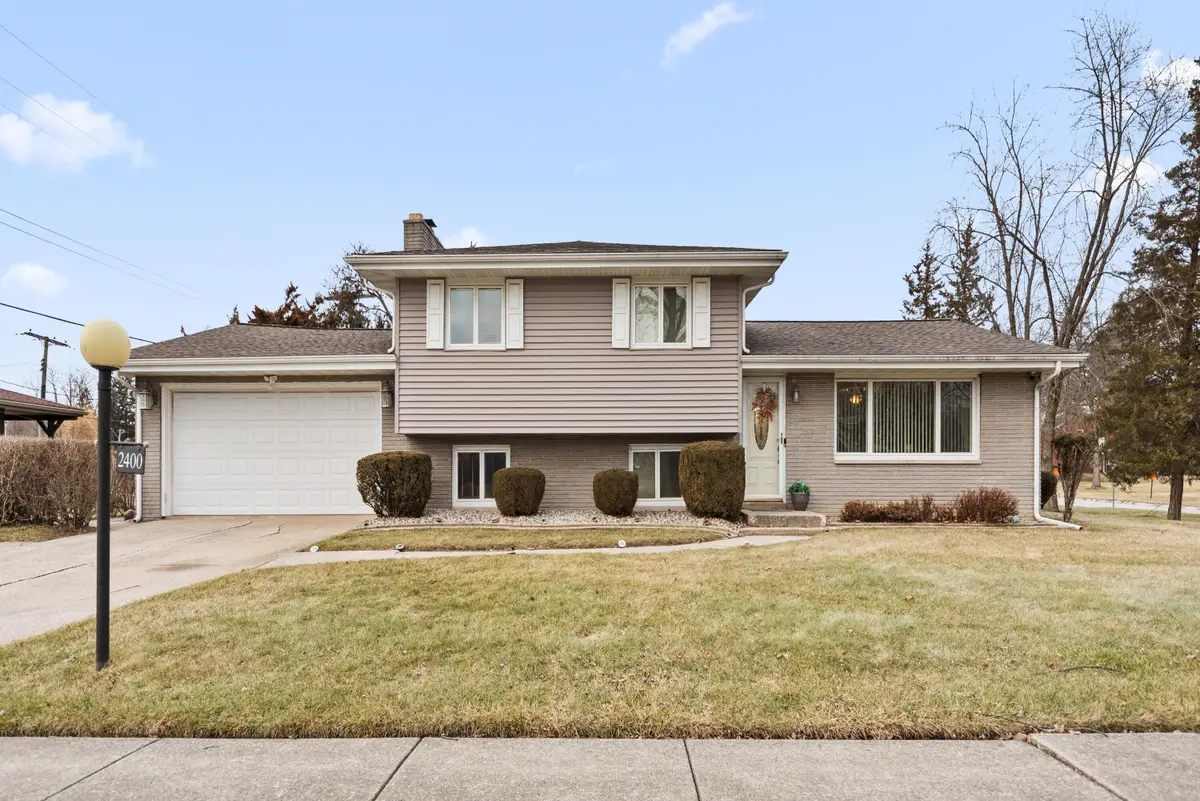 2400 W 59th Place, Merrillville, IN 46410 - Image #1