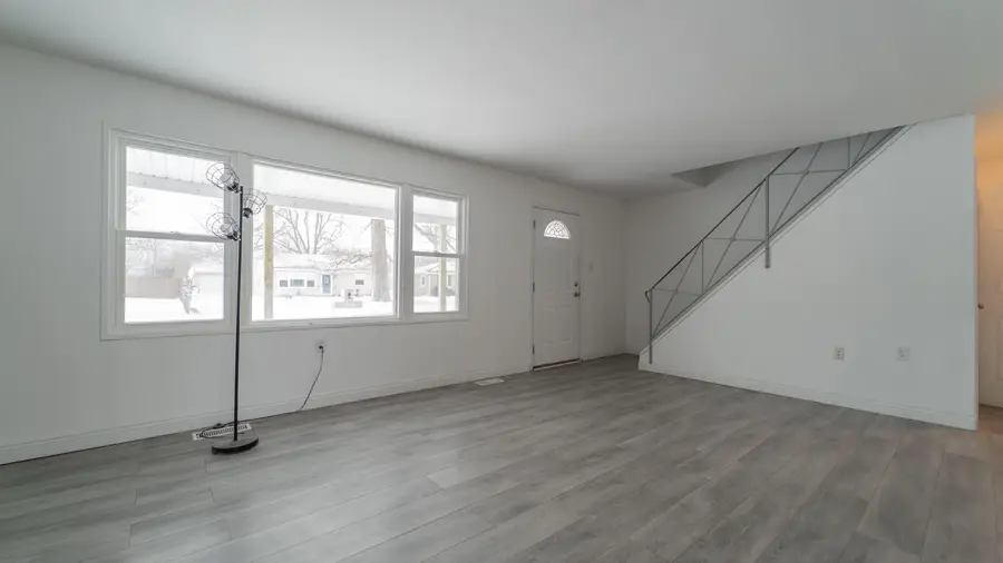 726 Fremont Road, Valparaiso, IN 46385 - Image #2