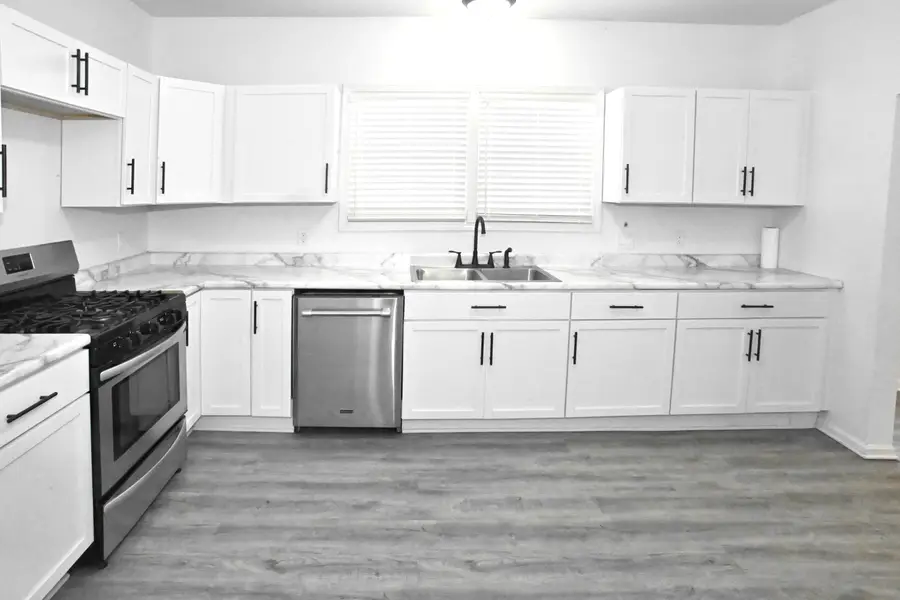 1717 Crocker Street, Chesterton, IN 46304 - Image #2