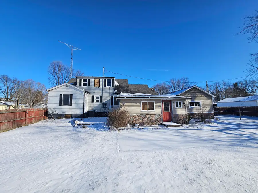 408 Hancock Avenue, North Judson, IN 46366 - Image #3