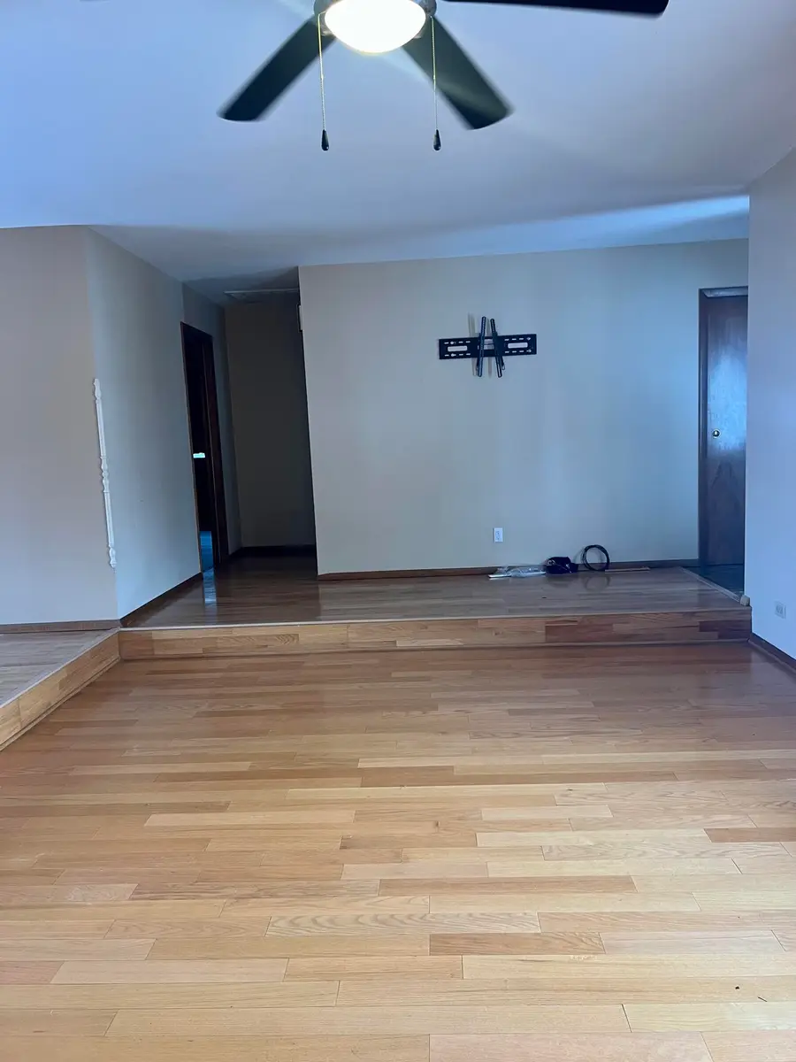 5 Sycamore Lane, Hobart, IN 46342 - Image #3