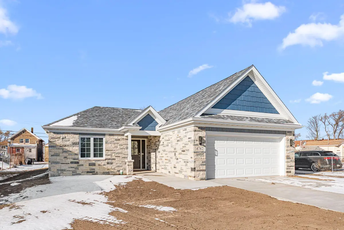 4742 Kennedy Avenue, East Chicago, IN 46312 - Image #1