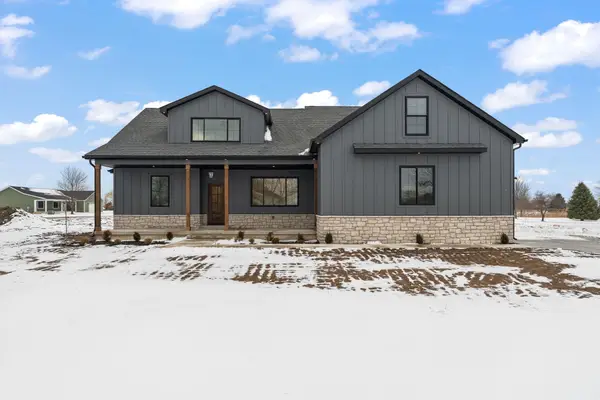 3979 Tomahawk Circle, La Porte, IN 46350