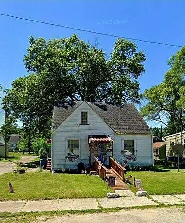 621 W 44th Place, Gary, IN 46408