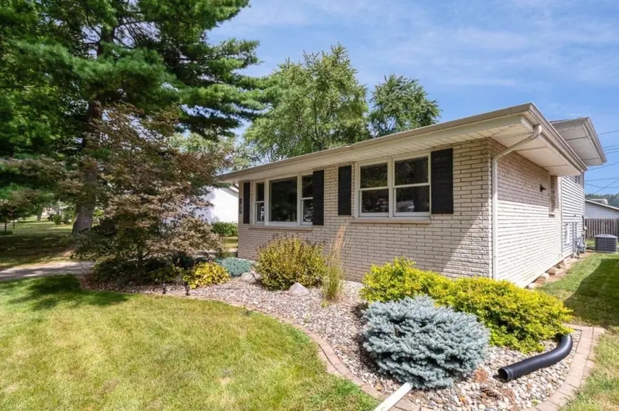 1455 Mississippi Place, Hobart, IN 46342 - Image #3