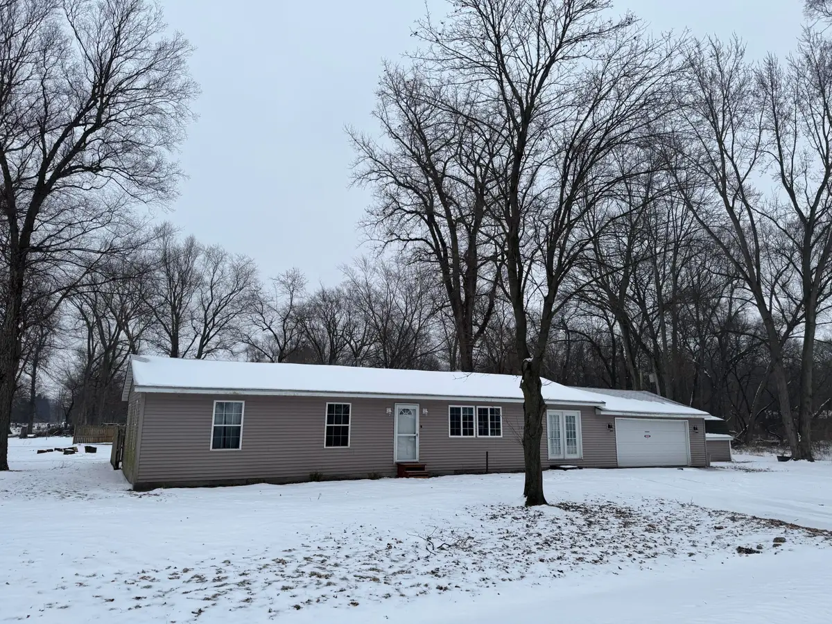 10683 N 253 E, Demotte, IN 46310 - Image #1
