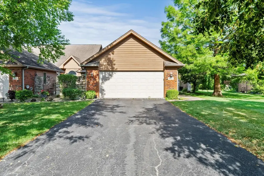 902 Cornwallis Lane, Munster, IN 46321 - Image #2