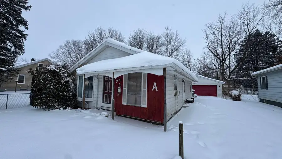 123 Laurel Street, La Porte, IN 46350 - Image #2