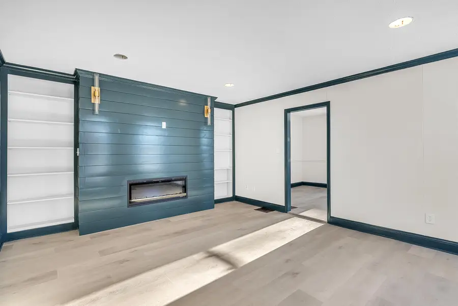 1112 Jefferson Avenue, La Porte, IN 46350 - #3