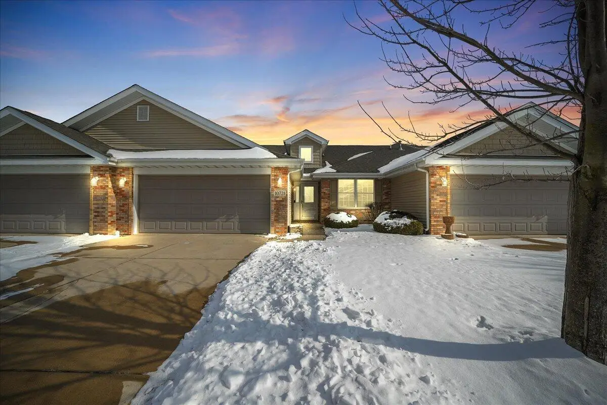 10721 Maple Lane, Saint John, IN 46373 - Image #1