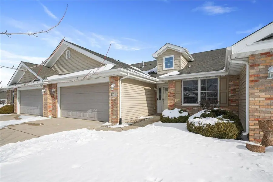 10721 Maple Lane, Saint John, IN 46373 - Image #2