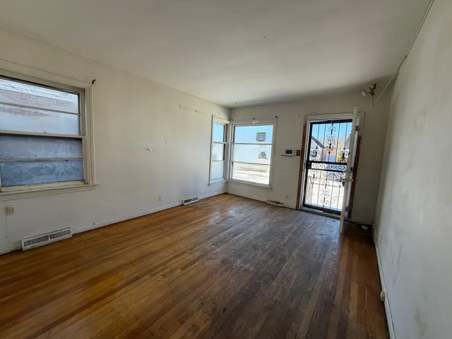 1593 Kenilworth Drive, Calumet City, IL 60409 - Image #3