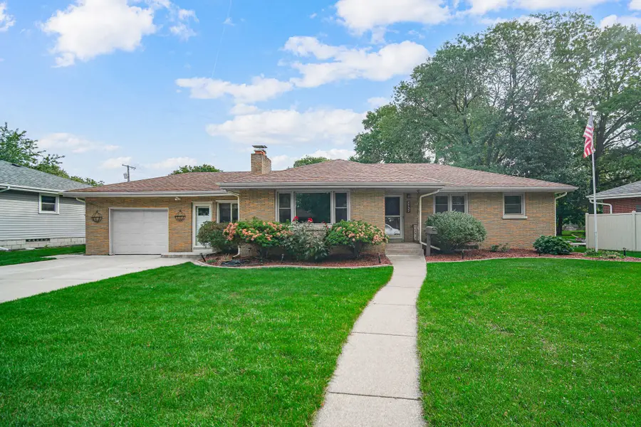 8939 Parrish Avenue, Highland, IN 46322 - Image #2