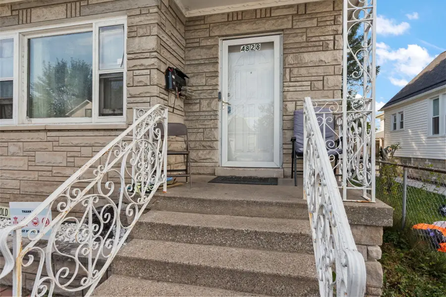 4828 Oak Avenue, Hammond, IN 46327 - #3