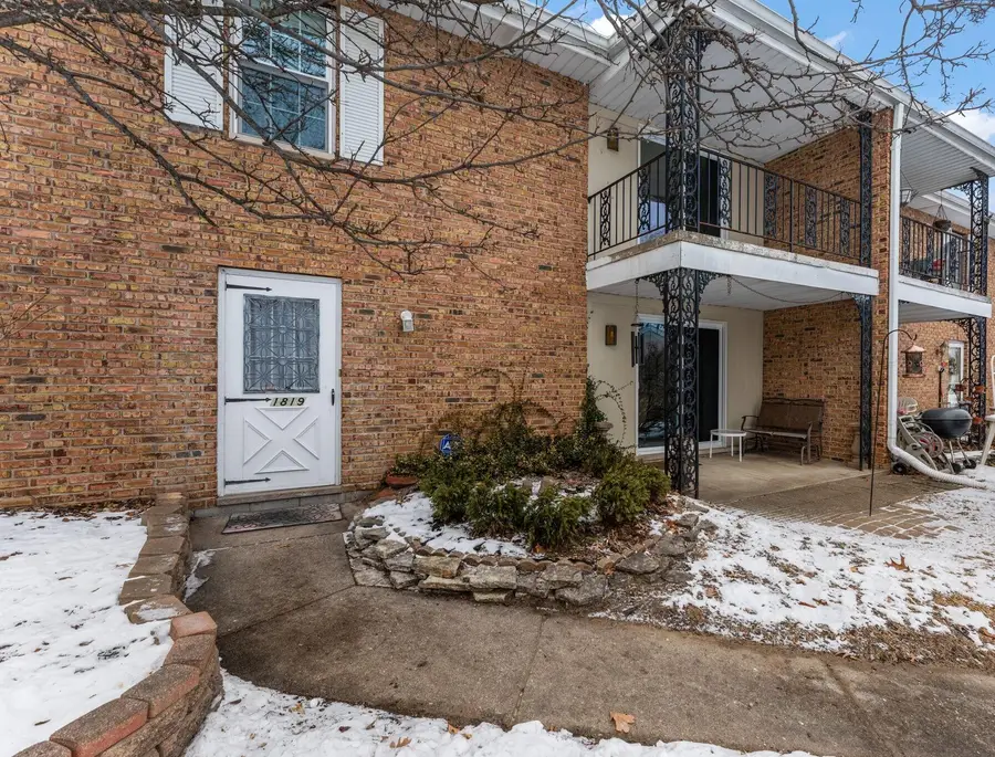 1819 Burgundy Street, Schererville, IN 46375 - #2