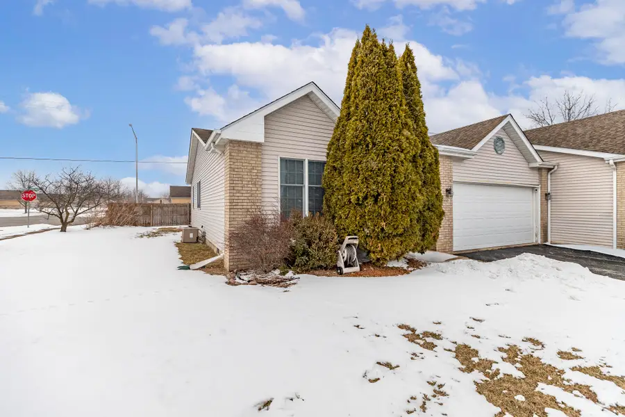 990 W 87th Avenue, Merrillville, IN 46410 - #2