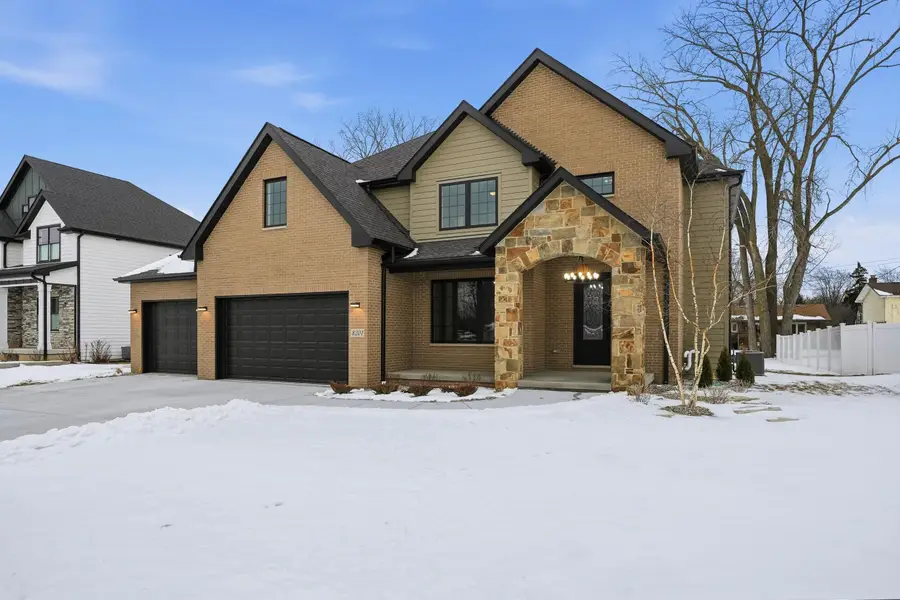 8201 Castle Drive, Munster, IN 46321 - #2