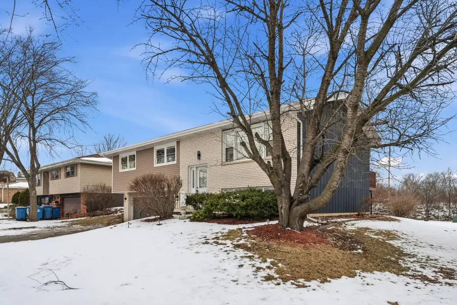 2417 Hickory Drive, Dyer, IN 46311 - Image #2