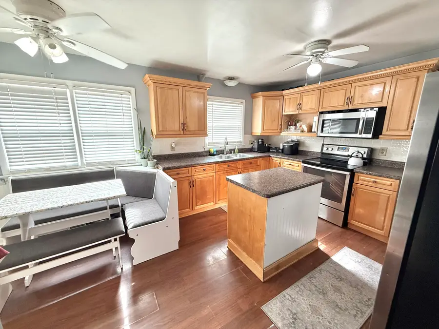 1212 Devonshire Street, Hobart, IN 46342 - #2