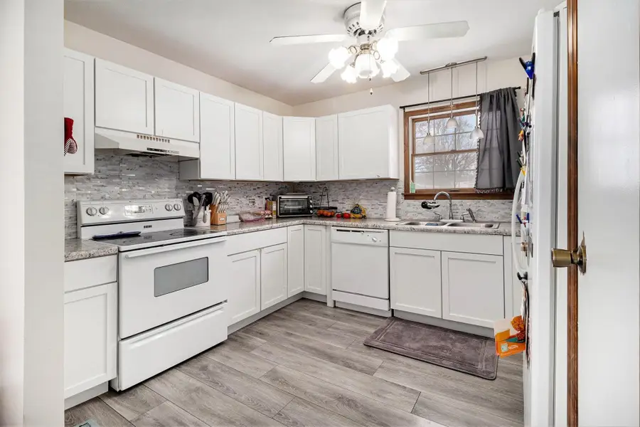 1624 Fox Point Drive, Chesterton, IN 46304 - #3