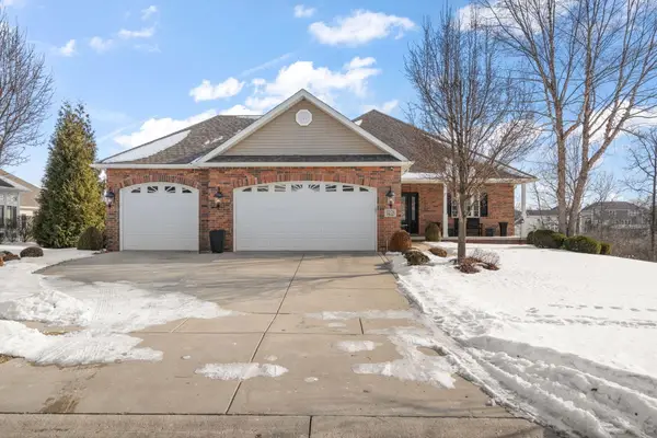 1426 Rainy Brook Way, Crown Point, IN 46307