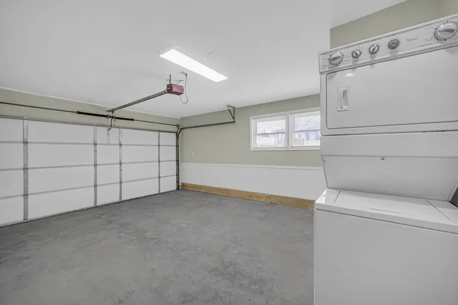 622 E 54th Avenue, Merrillville, IN 46410 - #3