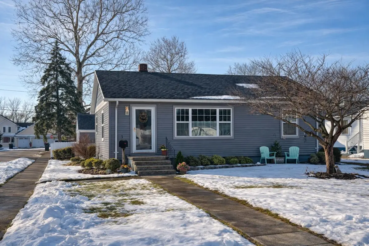 903 W Grove Street, Rensselaer, IN 47978 - #1