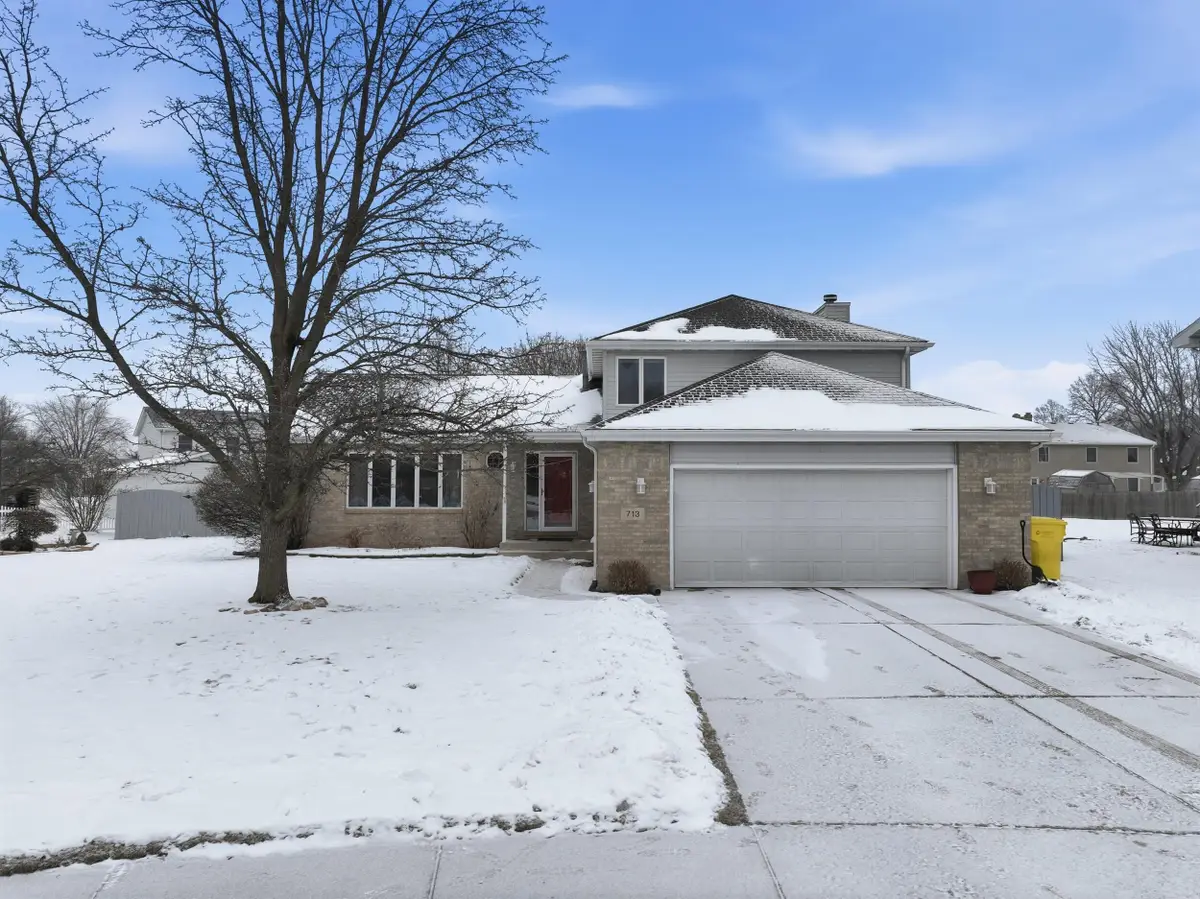 713 N Robin Court, Griffith, IN 46319 - #1