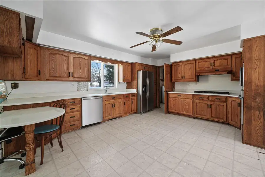 285 N 600 W, Valparaiso, IN 46385 - #2