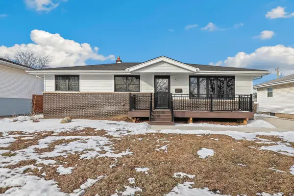 9210 Woodward Avenue, Highland, IN 46322