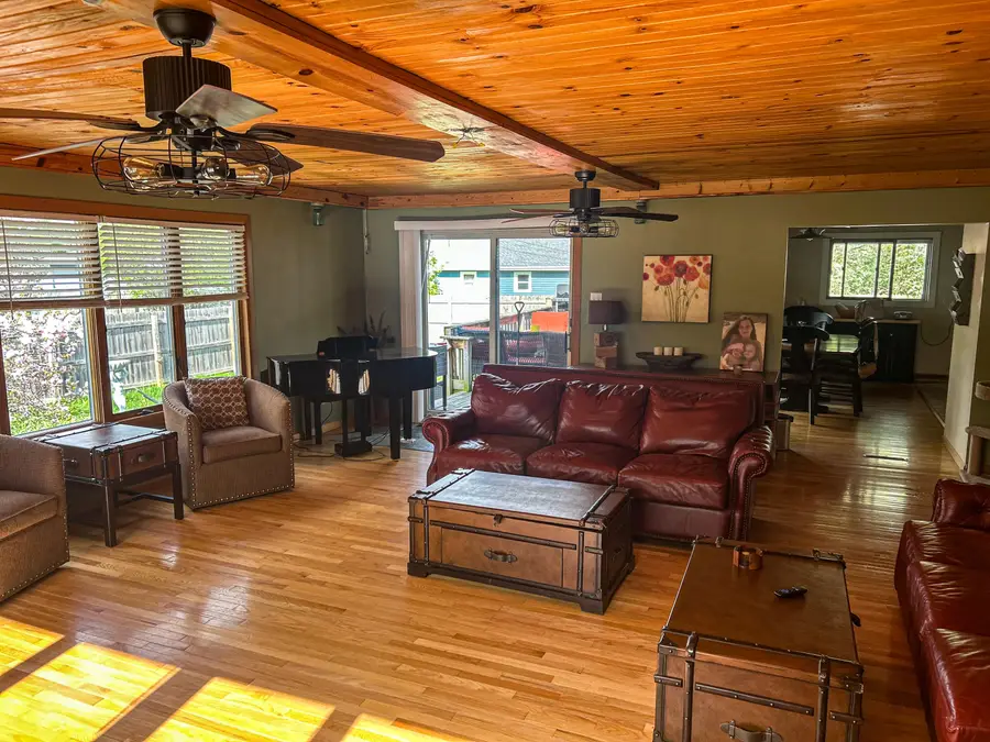 254 E Greenwood Avenue, Crown Point, IN 46307 - #3