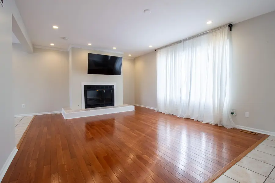 795 W 350 N, Hobart, IN 46342 - #2