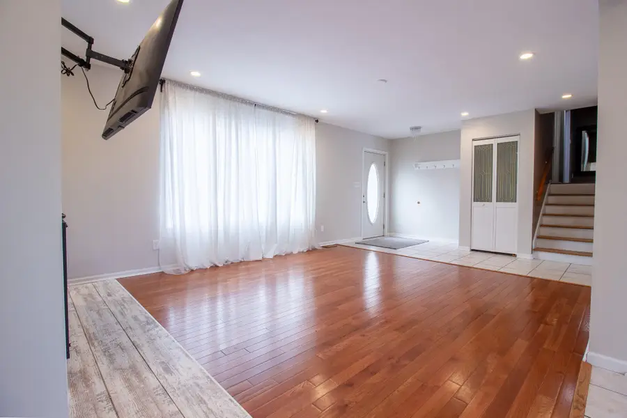 795 W 350 N, Hobart, IN 46342 - #3