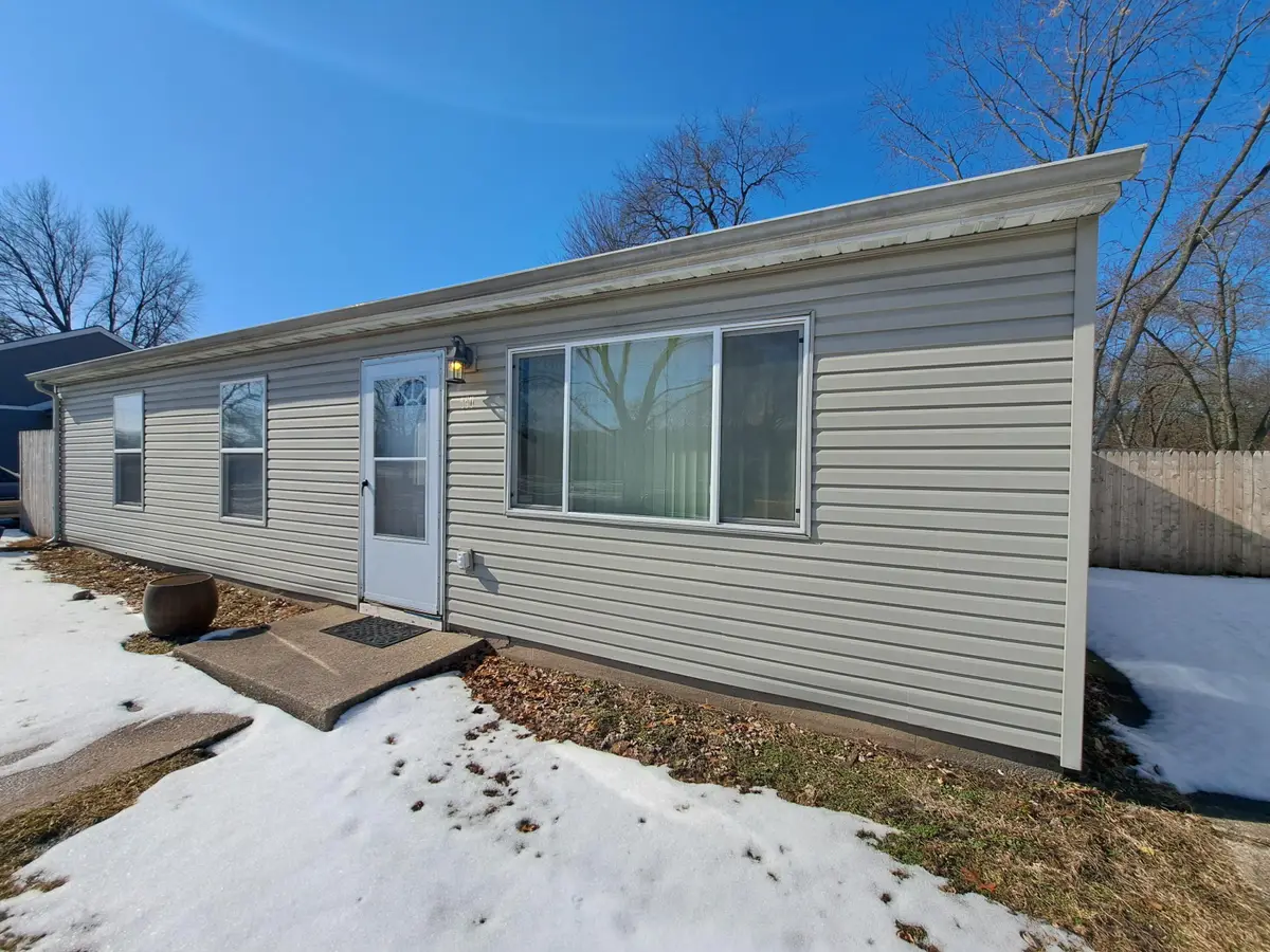 550 S Wayne Street, Gary, IN 46403 - #1