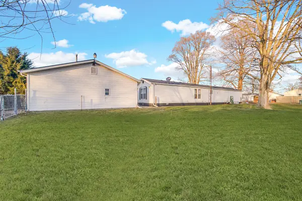 9815 W 236th Avenue, Schneider, IN 46376
