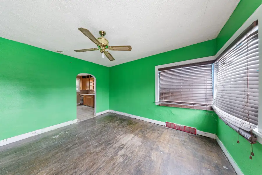 317 E Lincolnway, La Porte, IN 46350 - #2