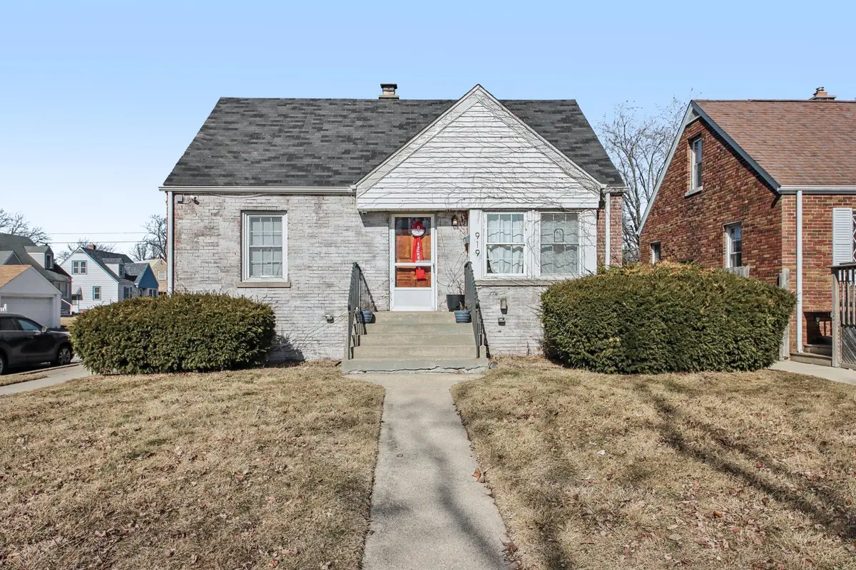 919 171st Street, Hammond, IN 46324 - #1