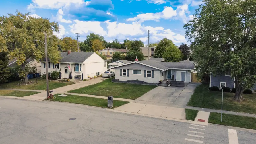 114 S Chase Drive, Crown Point, IN 46307 - #2
