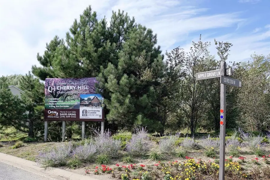 349 Cherry Hill Street, Valparaiso, IN 46385 - #2