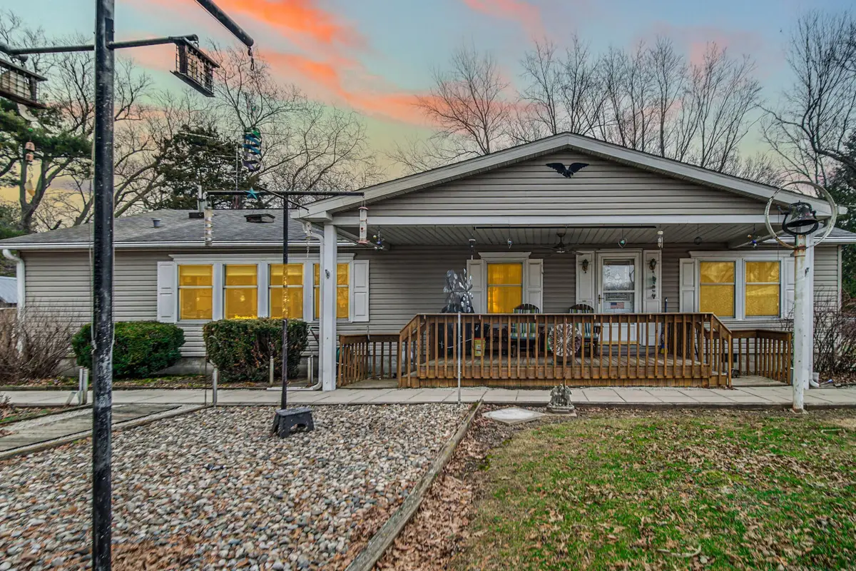 8571 S 800 W, Wanatah, IN 46390 - #1