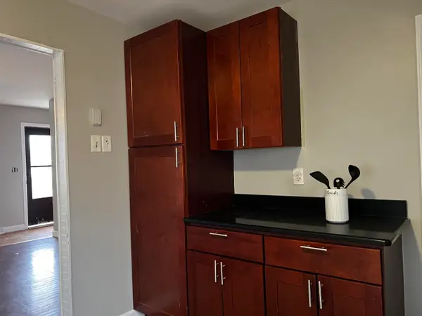 7709 Wallace Street, Merrillville, IN 46410