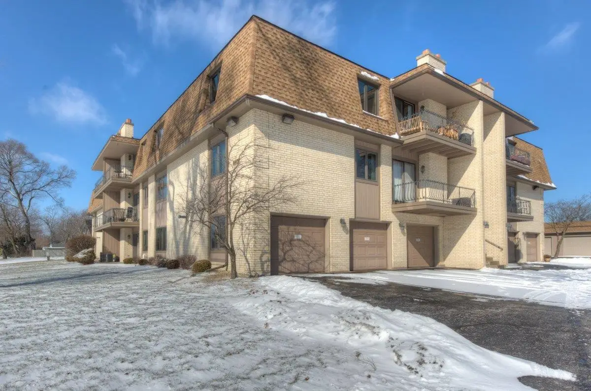 643 South Street #204, Munster, IN 46321 - #1