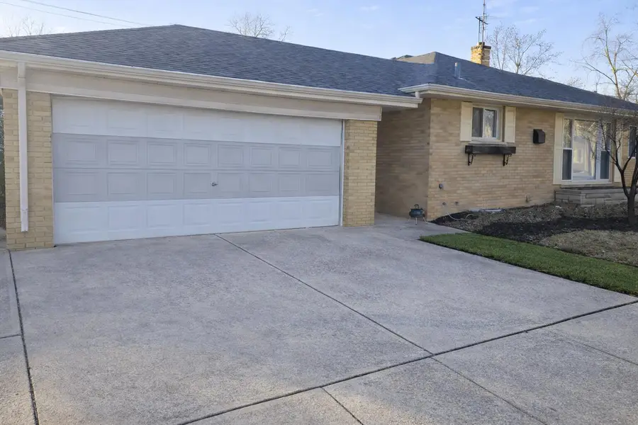 222 Broadmoor Avenue, Munster, IN 46321 - #3