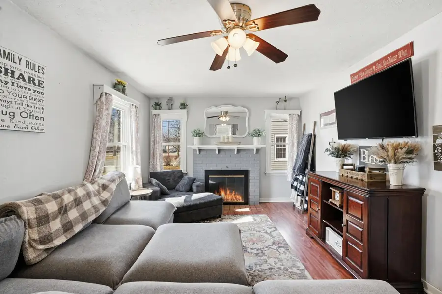 706 W Lake Street, Griffith, IN 46319 - #3