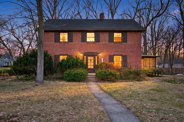 1308 Del Vista Drive, Valparaiso, IN 46385