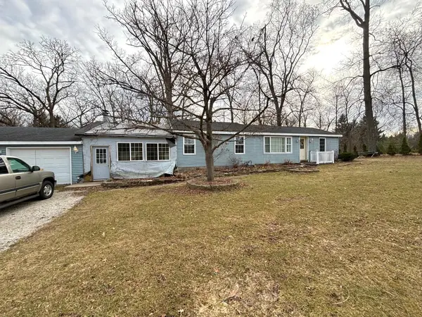 362 W Division Road, Valparaiso, IN 46385