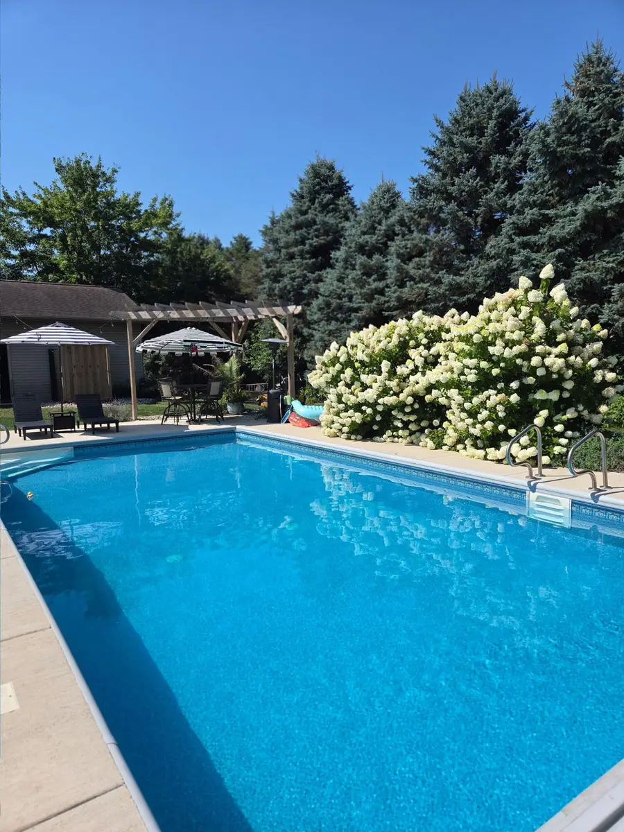 699 W Maple Lane, La Porte, IN 46350 - #2