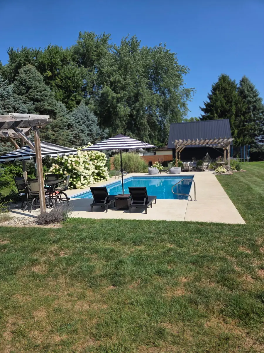 699 W Maple Lane, La Porte, IN 46350 - #3