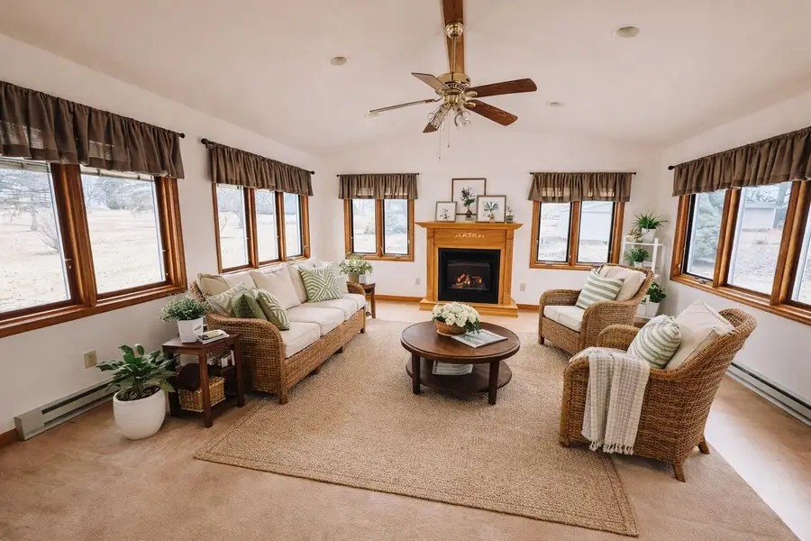 525 E Babcock Lane, Rensselaer, IN 47978 - #3